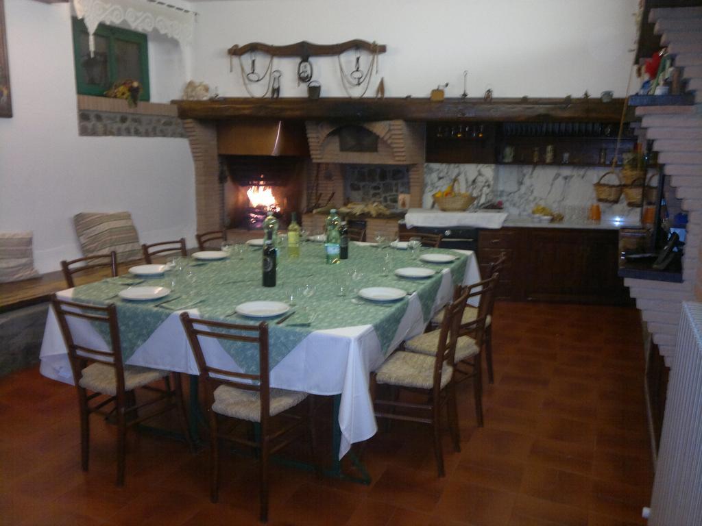 Agriturismo Il Selvello Le Versegge Exterior photo